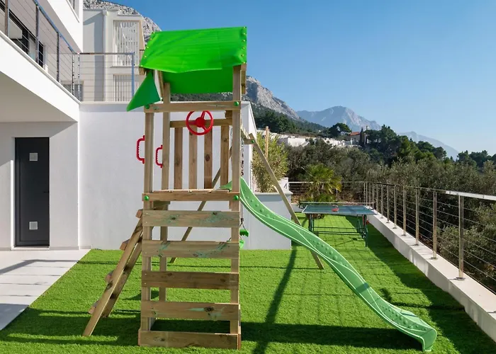 Villa Maris & Ivana 2x28m2 Heated Pool Gym Brela