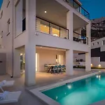 Villa Maris & Ivana 2x28m2 Heated Pool Gym *