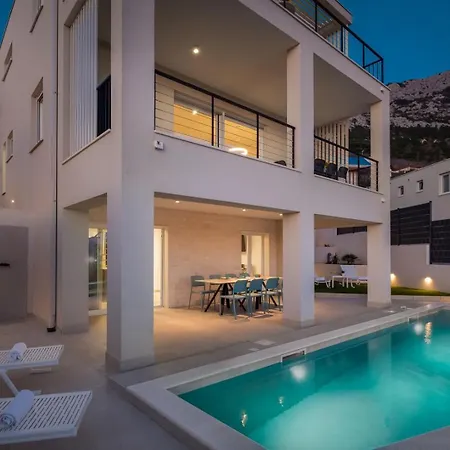 빌라 Maris & Ivana 2x28m2 Heated Pool Gym *